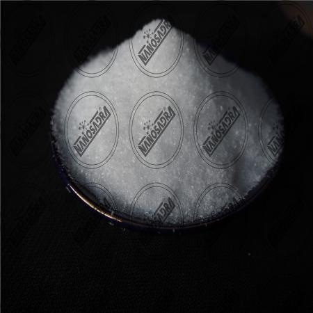 How many grades of chitosan are there?